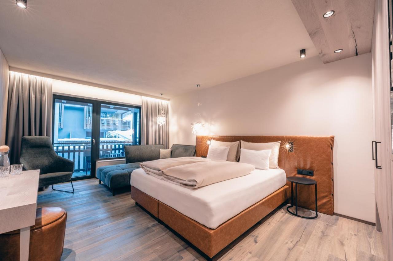 Zillergrundrock Luxury Mountain Resort Mayrhofen Bagian luar foto