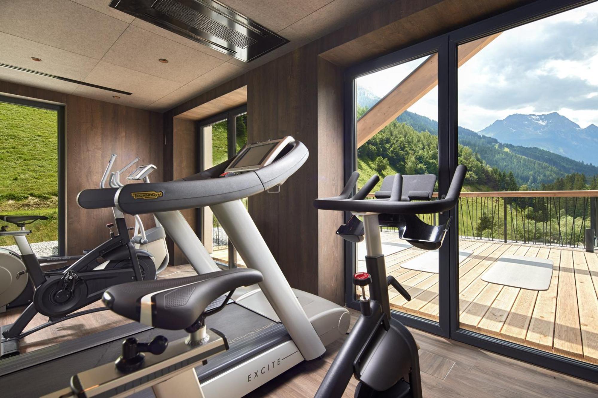 Zillergrundrock Luxury Mountain Resort Mayrhofen Bagian luar foto