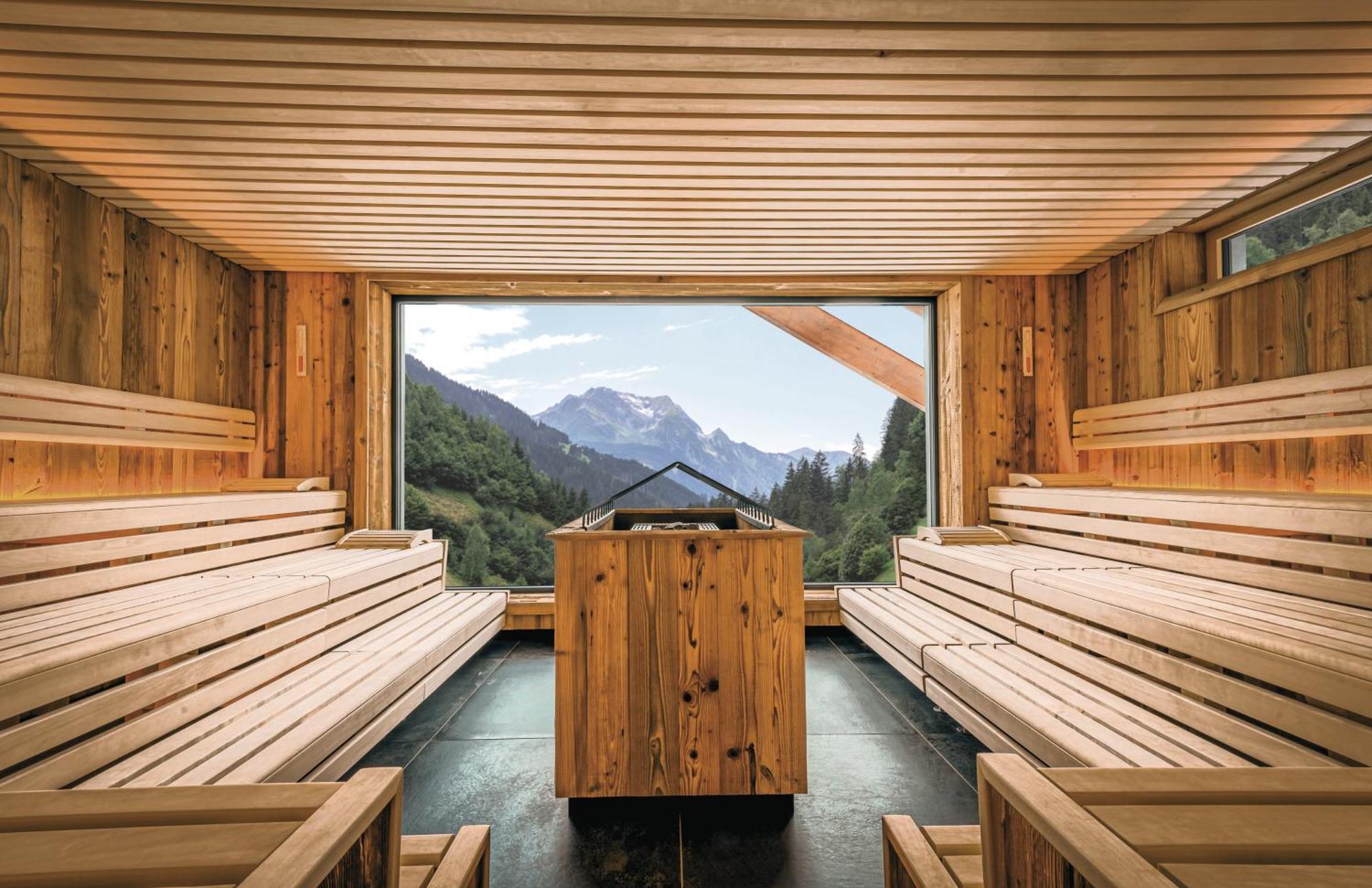 Zillergrundrock Luxury Mountain Resort Mayrhofen Bagian luar foto