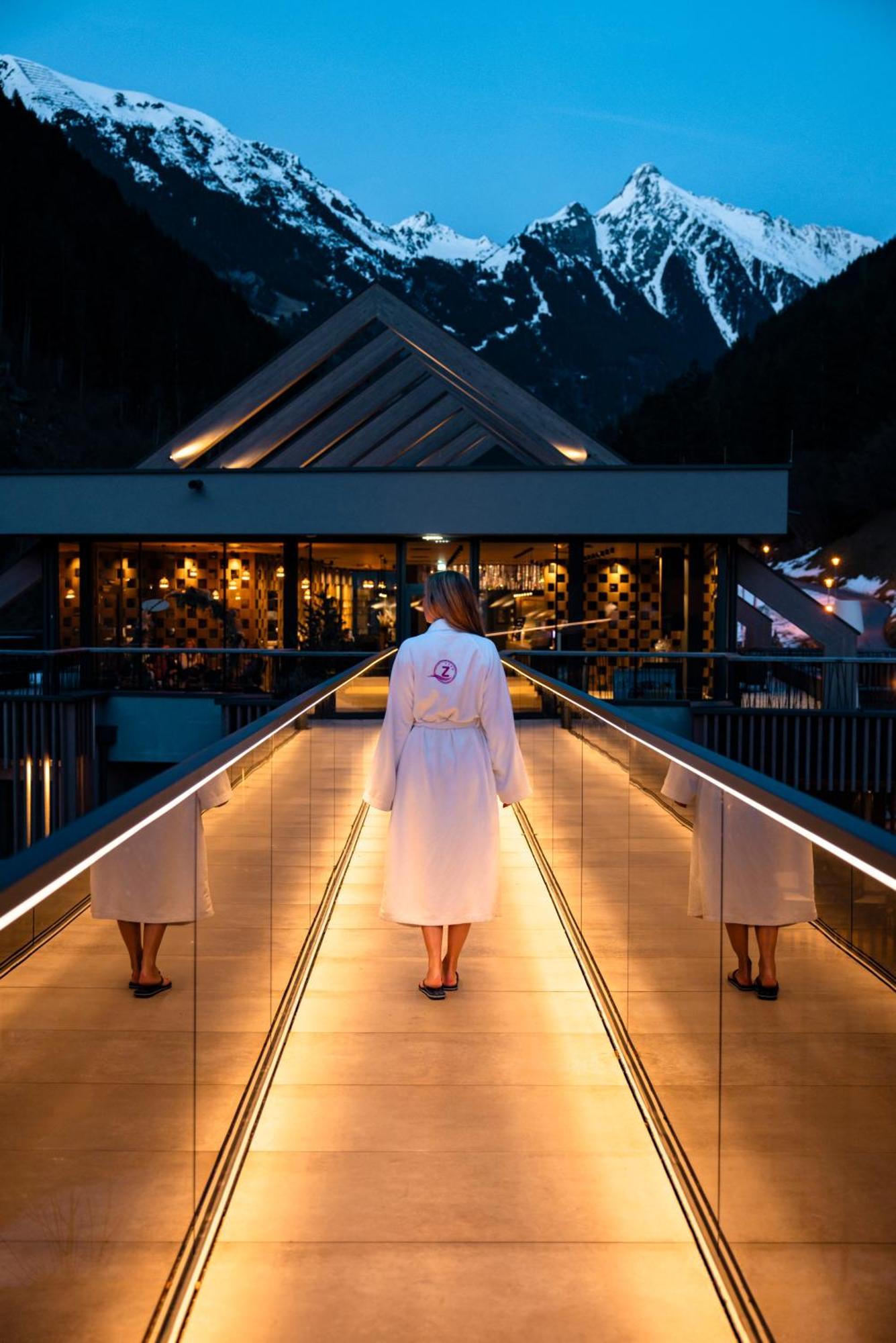 Zillergrundrock Luxury Mountain Resort Mayrhofen Bagian luar foto