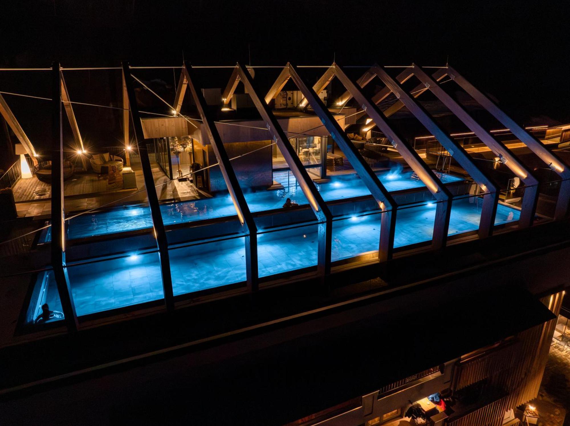 Zillergrundrock Luxury Mountain Resort Mayrhofen Bagian luar foto